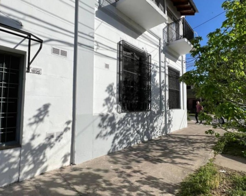 PH 2 Ambientes sin expensas!! Gran potencial!